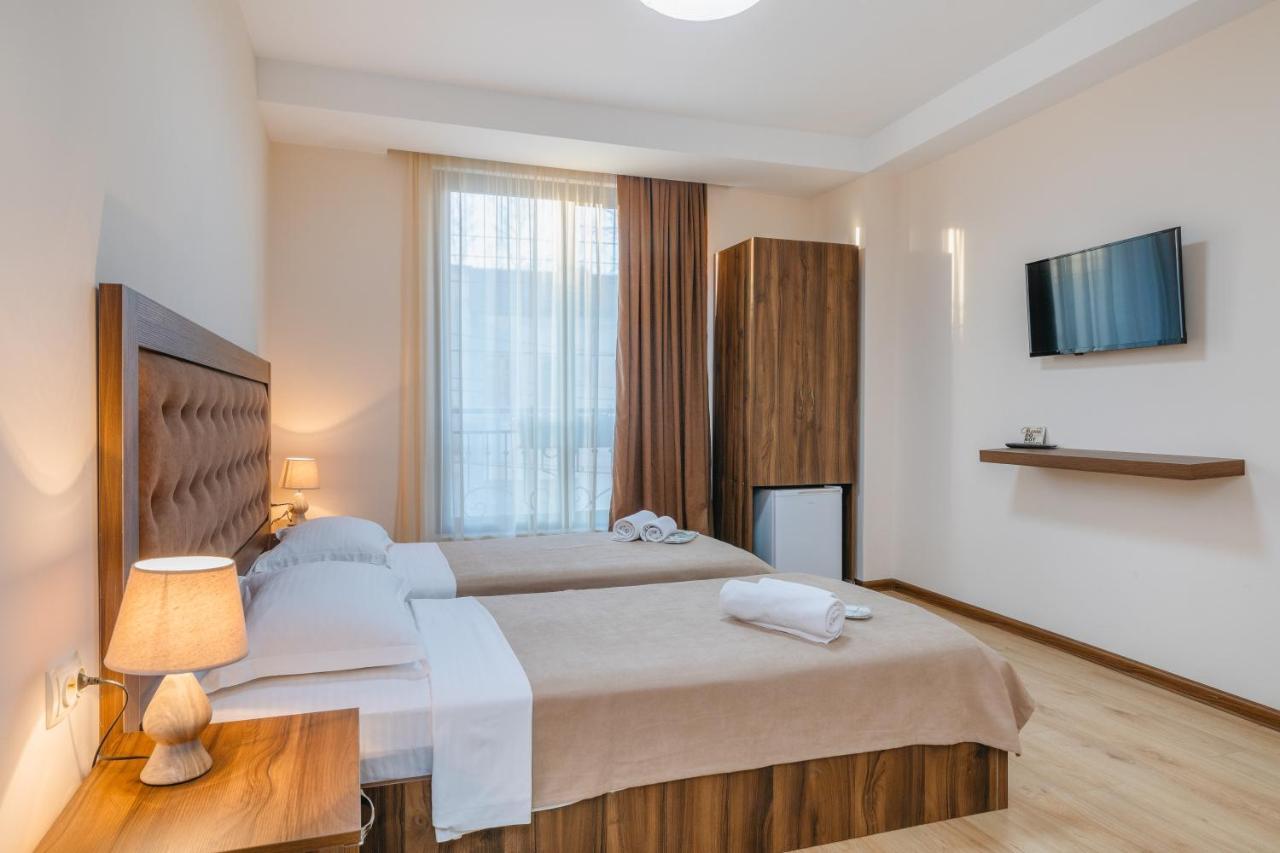 Gala Boutique Hotel Kutaisi Exteriör bild