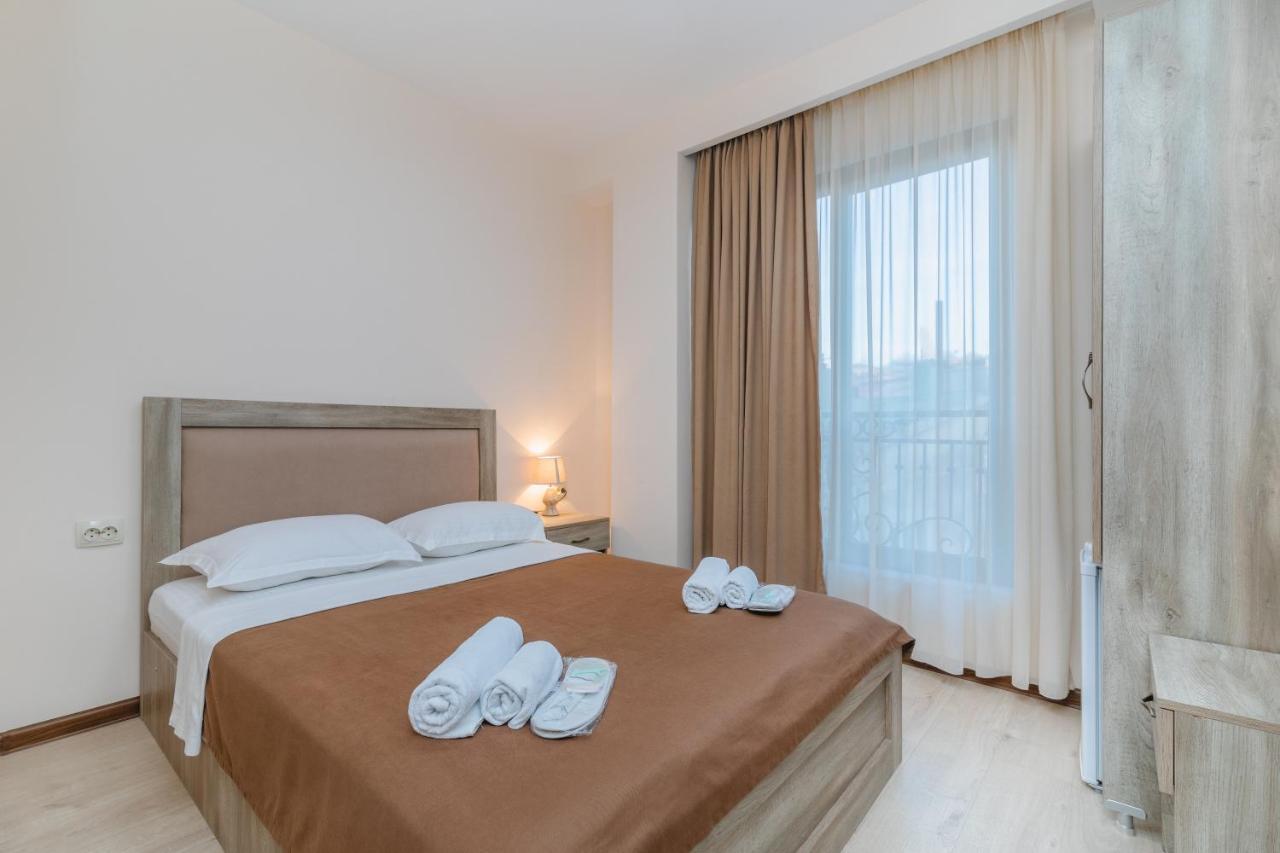 Gala Boutique Hotel Kutaisi Exteriör bild