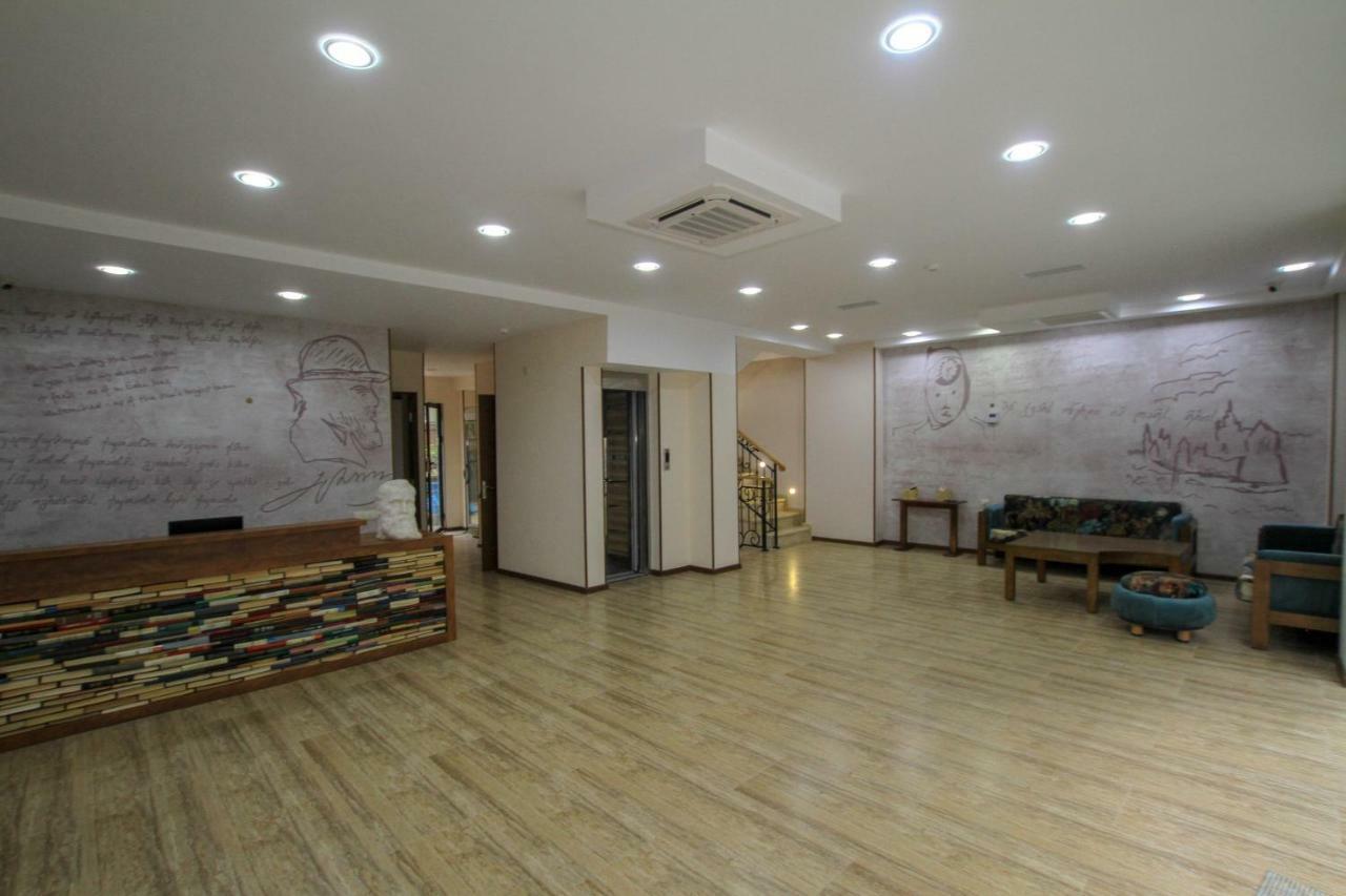 Gala Boutique Hotel Kutaisi Exteriör bild